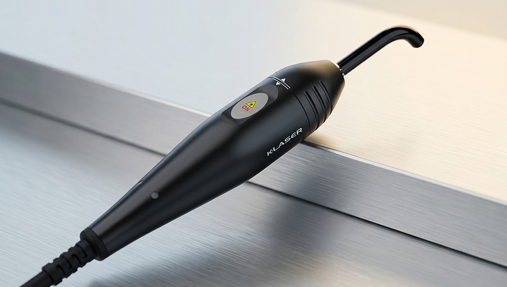 Рукоятка лазера K-Laser GIRO с закреплённой оптической насадкой