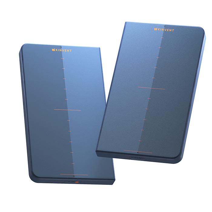 Силовые платформы KINVENT K-FORCE PLATES: два синих модуля с логотипом